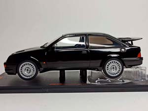 FORD SIERRA COSWORTH BLACK 1:18 IXO — фото 3