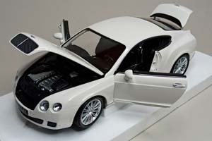 BENTLEY CONTINENTAL GT 2008 MINICHAMPS 1:18 — фото 2
