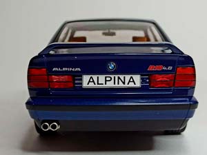 BMW ALPINA B10 4,6 (E34) BLUE 1:18 — фото 4