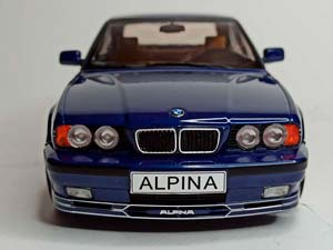 BMW ALPINA B10 4,6 (E34) BLUE 1:18 — фото 8