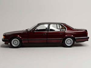 BMW 730I (E32) DARK RED 1:18 MINICHAMPS — фото 5
