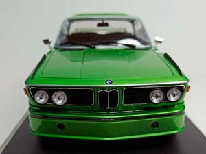 BMW 3.0 CSL (E9) 1:18 MINICHAMPS — фото 8