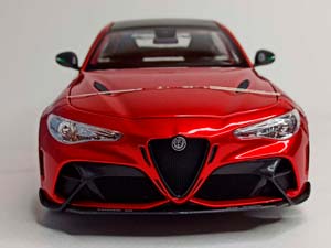 ALFA ROMEO GIULIA GTAM BBURAGO 1:18 — фото 3