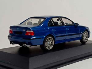 BMW M5 (E39) 5.0 V8 32V SOLIDO 1:43 — фото 6