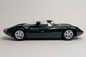JAGUAR XJ13 GREEN 1:18 GT SPIRIT — фото 8