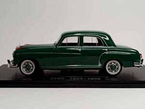 MERCEDES 220 S 1954 GREEN 1:18 KK SCALE — фото 3
