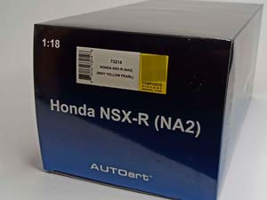 HONDA NSX-R (NA2) YELLOW 1:18 AUTOART — фото 10