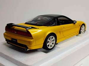 HONDA NSX-R (NA2) YELLOW 1:18 AUTOART — фото 5
