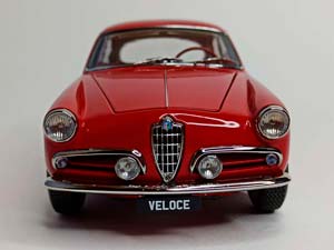 ALFA ROMEO GIULIETTA SPRINT 1:18 KYOSHO — фото 9