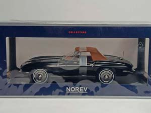 CHEVROLET CORVETTE STING RAY CABRIO 1963 1:18 — фото 10