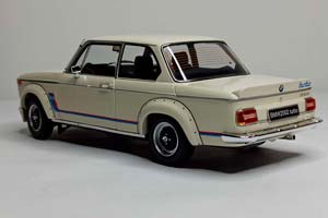 BMW 2002 TURBO WHITE 1:18 KYOSHO — фото 4