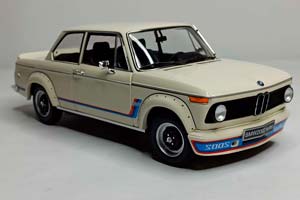 BMW 2002 TURBO WHITE 1:18 KYOSHO — фото 7