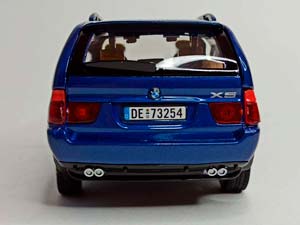 BMW X5 E53 BLUE 1:24 MOTORMAX — фото 5