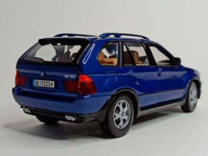 BMW X5 E53 BLUE 1:24 MOTORMAX — фото 7