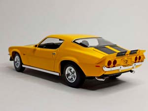 CHEVROLET CAMARO 1971 YELLOW 1:18 MAISTO — фото 5