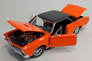 PONTIAC GTO 1965 MAISTO 1:18 — фото 3