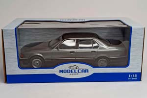 BMW 740I (E32) 7 SERIES 1:18 MCG — фото 10