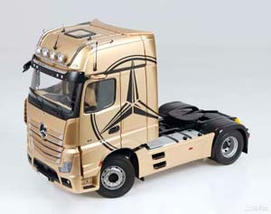 MERCEDES ACTROS GIGASPACE 4X2,CHAMPAGNE 1:18 — фото 2