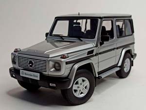 MERCEDES G500 SILVER G-CLASS 1998 AUTOART 1:18