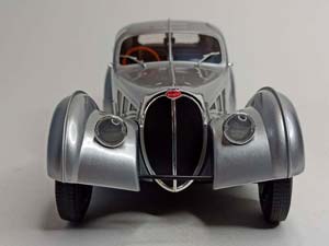 BUGATTI TYP 57 SC ATLANTIC 1:18 SOLIDO — фото 9