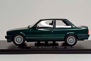 BMW 325I M-PAKET 1987 (E30) KK SCALE 1:18 — фото 4