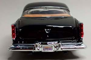 CHRYSLER 300C 1955 BLACK 1:24 MOTORMAX — фото 6