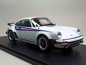 PORSCHE 911(930) TURBO 3.0 1976 KK SCALE 1:18 — фото 7