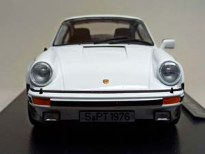 PORSCHE 911(930) TURBO 3.0 1976 KK SCALE 1:18 — фото 8