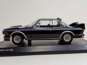 BMW 3.0 CSL (E9) 1:18 MINICHAMPS — фото 3