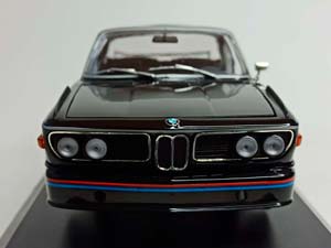 BMW 3.0 CSL (E9) 1:18 MINICHAMPS — фото 9
