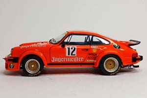 PORSCHE 934 RSR JAGERMEISTER #12 1976 SCHUCO 1:18 — фото 4