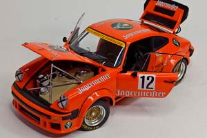 PORSCHE 934 RSR JAGERMEISTER #12 1976 SCHUCO 1:18 — фото 2