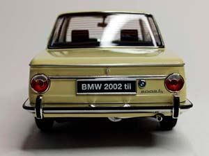 BMW 2002 TI 1:18 KYOSHO — фото 6