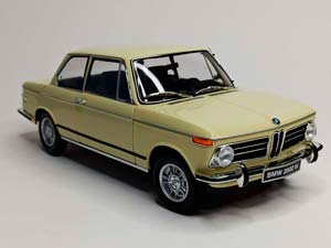 BMW 2002 TI 1:18 KYOSHO — фото 7