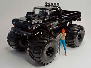 FORD F250 MONSTER TRUCK BIGFOOT 66 TYRES 1:18