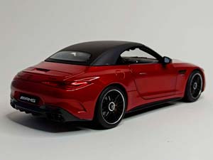 MERCEDES SL 63 AMG 4MATIC+ 1:18 ДИЛЕРСКИЙ — фото 9