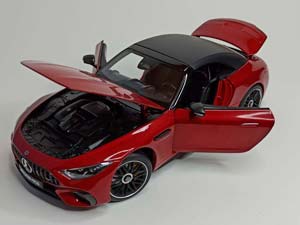 MERCEDES SL 63 AMG 4MATIC+ 1:18 ДИЛЕРСКИЙ — фото 2