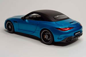 MERCEDES SL 63 AMG 4 MATIC+ 1:18 ДИЛЕРСКИЙ — фото 4