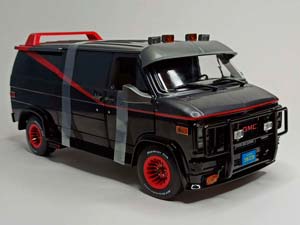 GMC VANDURA 1983 GREENLIGHT 1:18 — фото 3