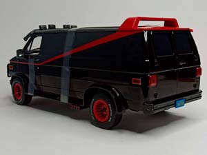 GMC VANDURA 1983 GREENLIGHT 1:18 — фото 5