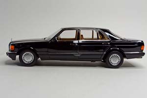 MERCEDES 560 SEL (W126) 1989 BLACK NOREV 1:18 — фото 4