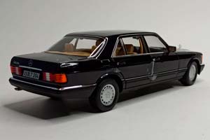 MERCEDES 560 SEL (W126) 1989 BLACK NOREV 1:18 — фото 7