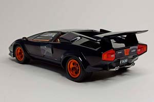 LAMBORGHINI COUNTACH LP 400S "WALTER WOLF" 1:18 — фото 5