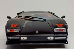 LAMBORGHINI COUNTACH LP 400S "WALTER WOLF" 1:18 — фото 7