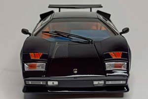 LAMBORGHINI COUNTACH LP 400S "WALTER WOLF" 1:18 — фото 9