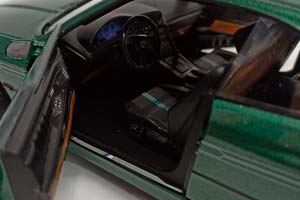 BMW ALPINA B12 5,0 GREEN SOLIDO 1:18 — фото 5