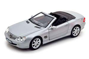 MERCEDES SL 500 (R230) SILVER 1:18 NOREV — фото 4
