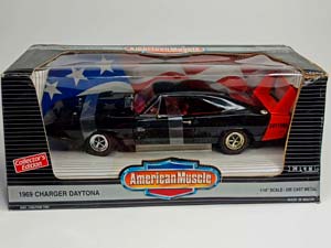 DODGE CHARGER DAYTONA 1969 ERTL 1:18 — фото 9