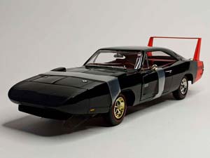 DODGE CHARGER DAYTONA 1969 ERTL 1:18