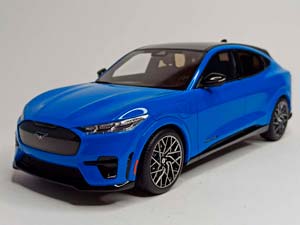 FORD MUSTANG MACH E GT 2021 PERFORMANCE 1:18